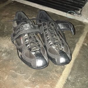 Size 9 women’s spin shoes